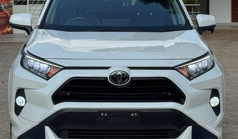 
								Toyota Rav4 full									