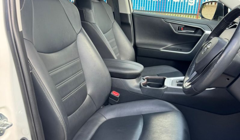 
								Toyota Rav4 full									