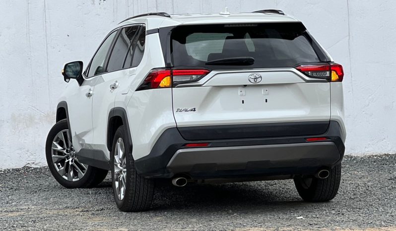 
								Toyota Rav4 full									