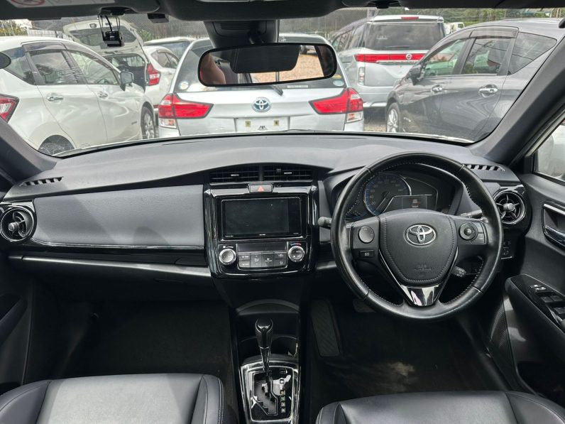 
								Toyota Axio full									