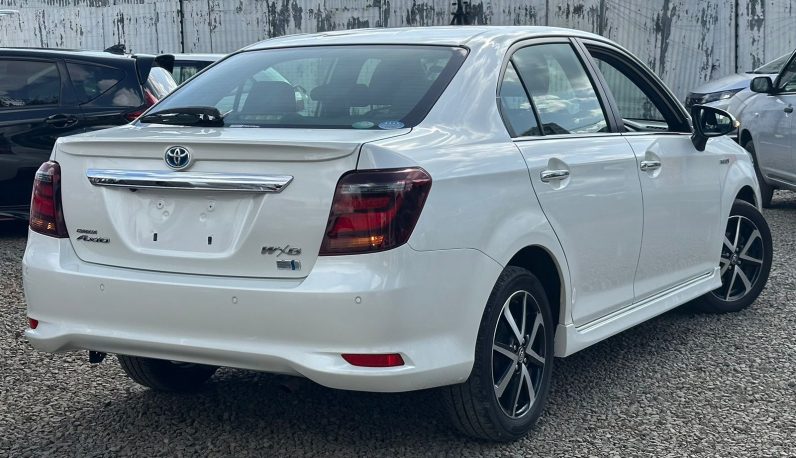 
								Toyota Axio full									