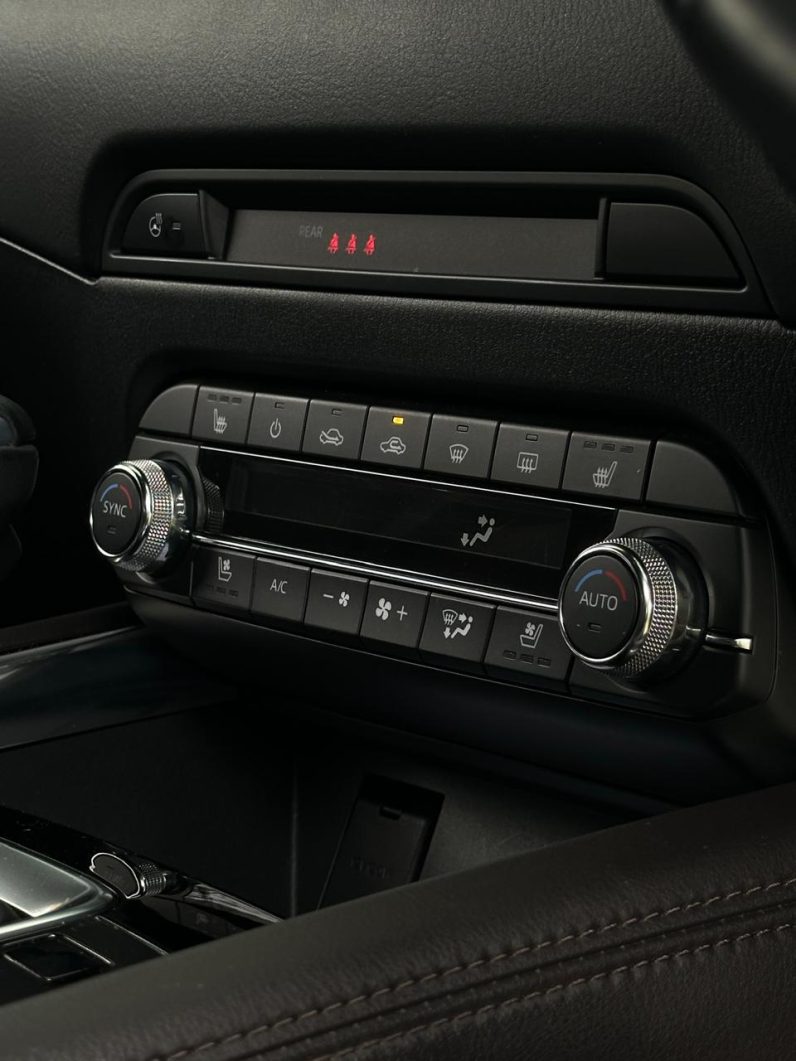 
								Mazda CX-5 full									