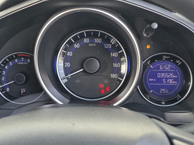 
								Honda Fit full									