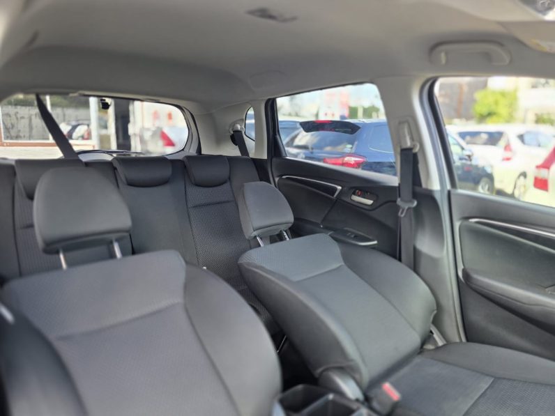 
								Honda Fit full									