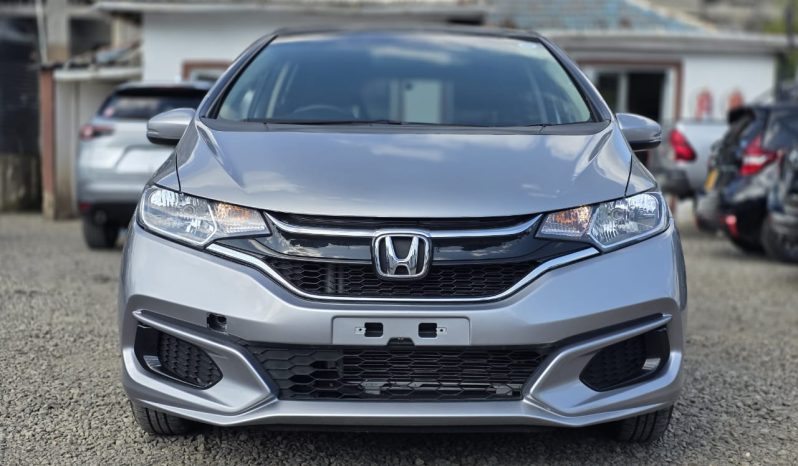
								Honda Fit full									