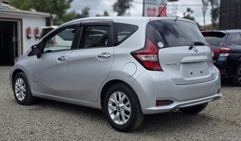 
								Nissan Note full									
