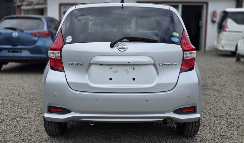 
								Nissan Note full									