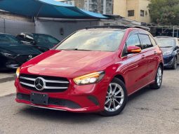 Mercedes Benz B180