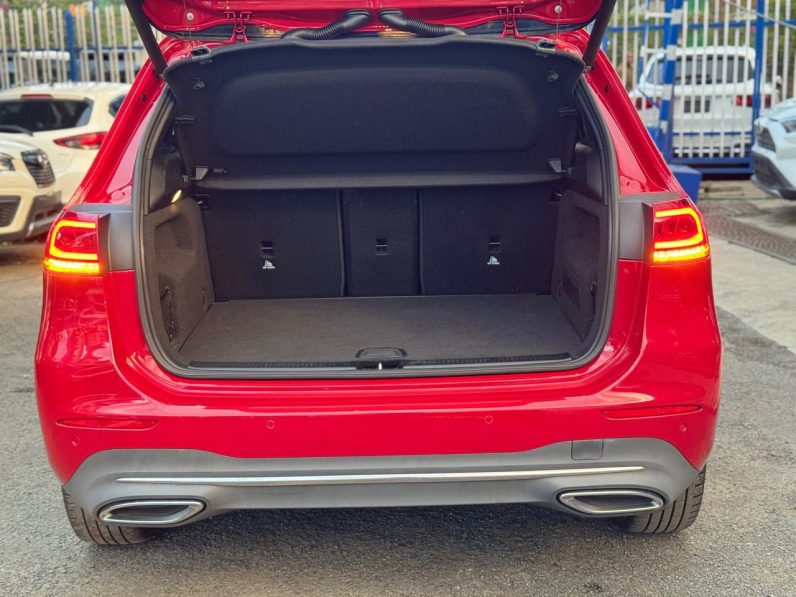 
								Mercedes Benz B180 full									
