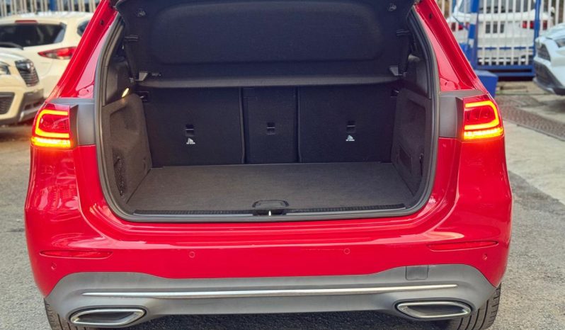 
								Mercedes Benz B180 full									