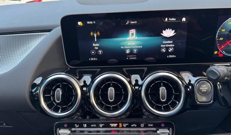 
								Mercedes Benz B180 full									