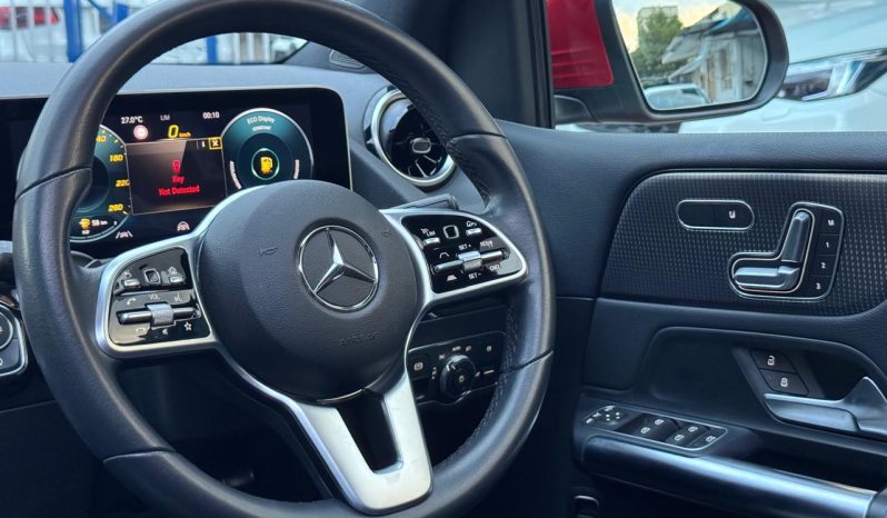 
								Mercedes Benz B180 full									
