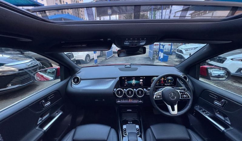 
								Mercedes Benz B180 full									