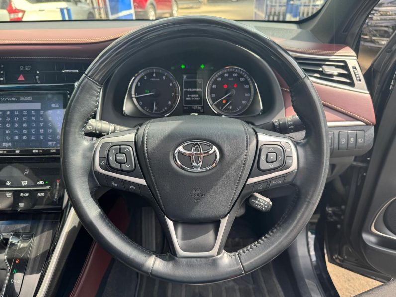 
								Toyota Harrier full									