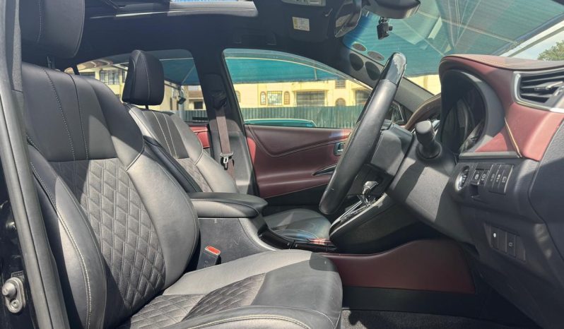 
								Toyota Harrier full									
