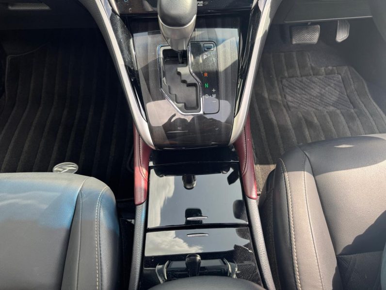 
								Toyota Harrier full									