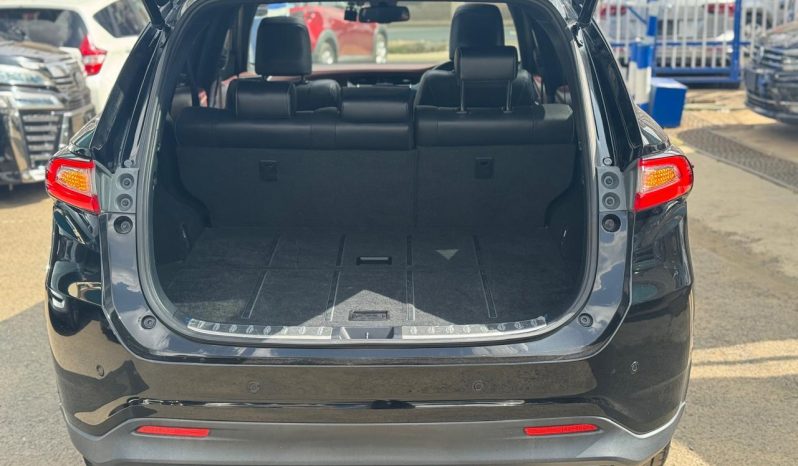 
								Toyota Harrier full									