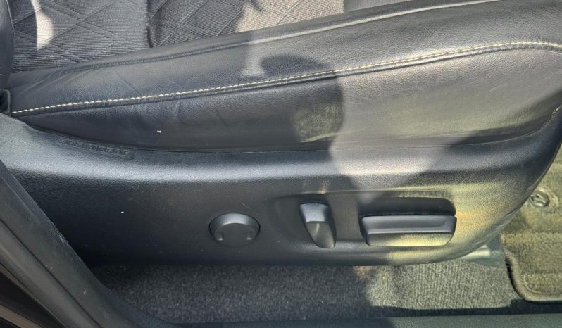 
								Toyota Harrier full									