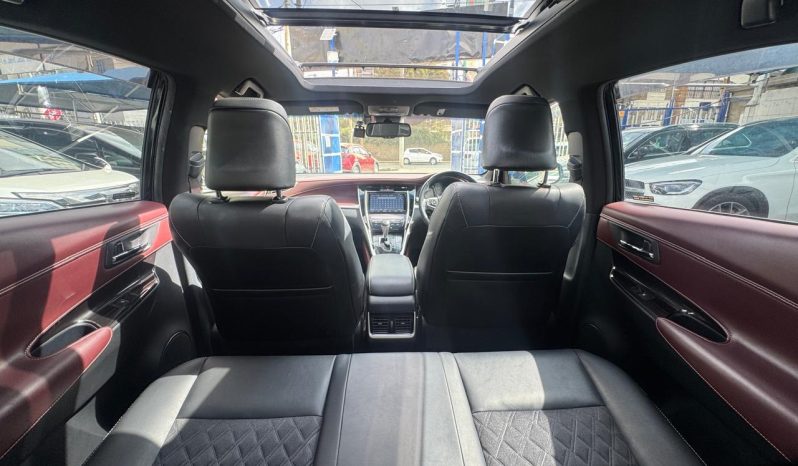 
								Toyota Harrier full									