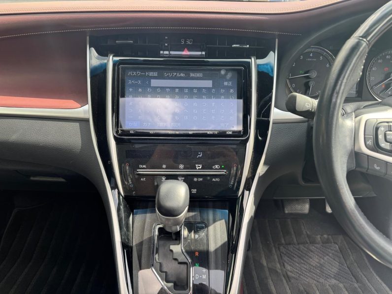 
								Toyota Harrier full									