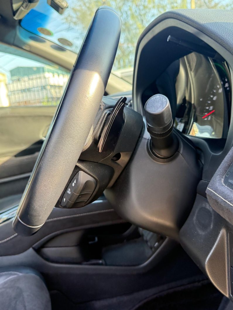 
								Honda Vezel full									