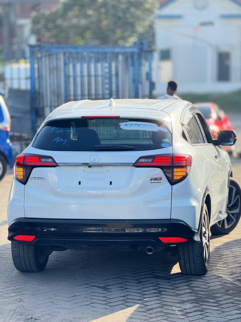 
								Honda Vezel full									