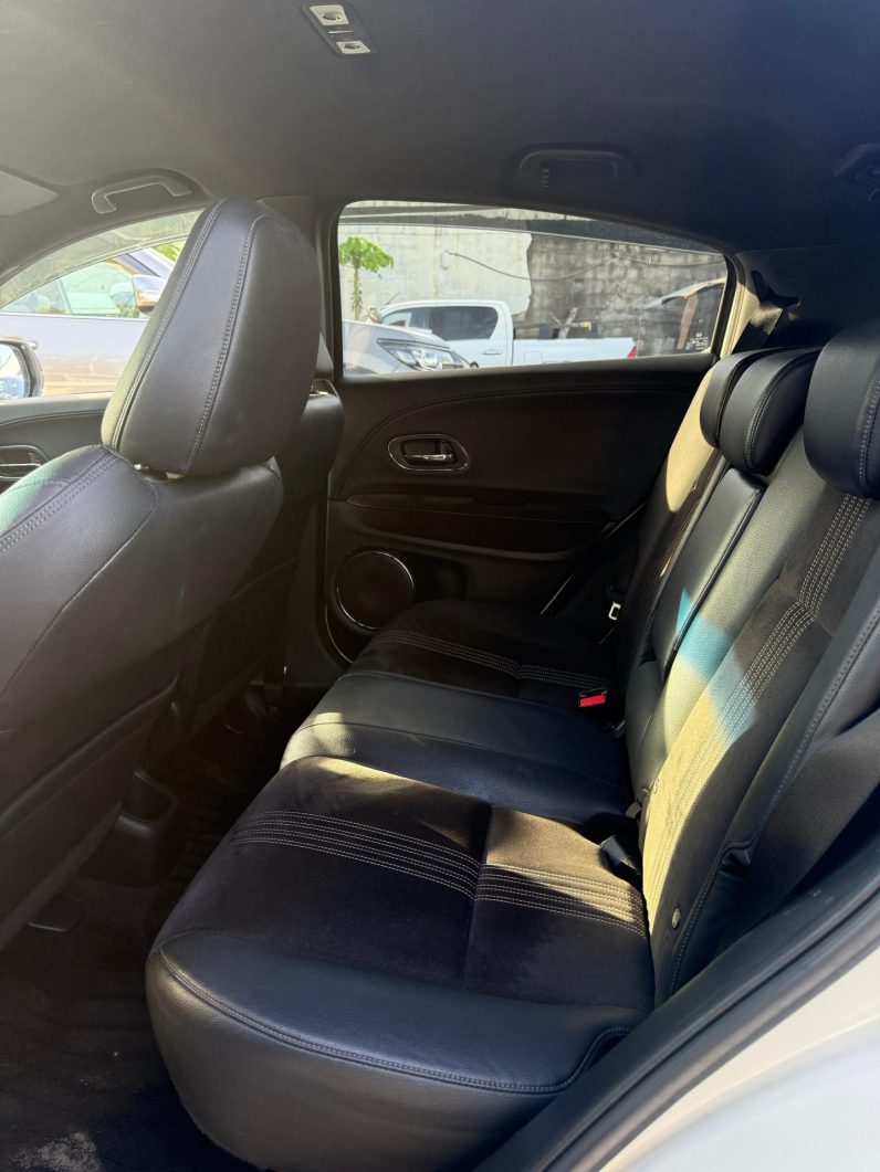 
								Honda Vezel full									
