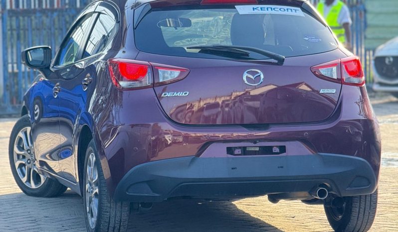 
								Mazda Demio full									
