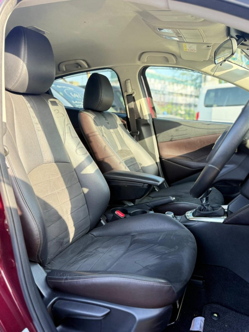 
								Mazda Demio full									