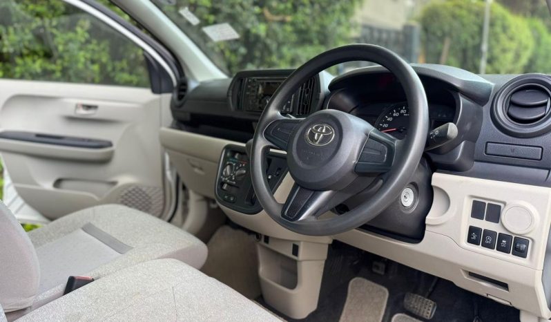 
								Toyota Passo full									