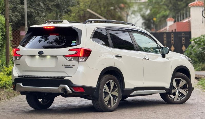 
								Subaru Forester E-Boxer full									
