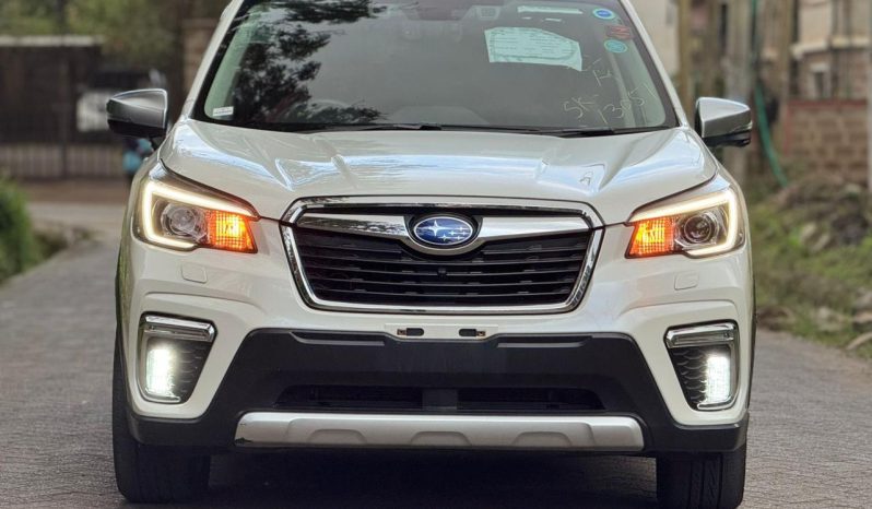 
								Subaru Forester E-Boxer full									