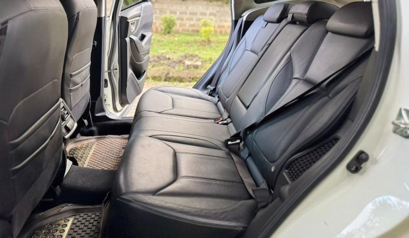 
								Subaru Forester E-Boxer full									