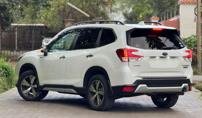
								Subaru Forester E-Boxer full									