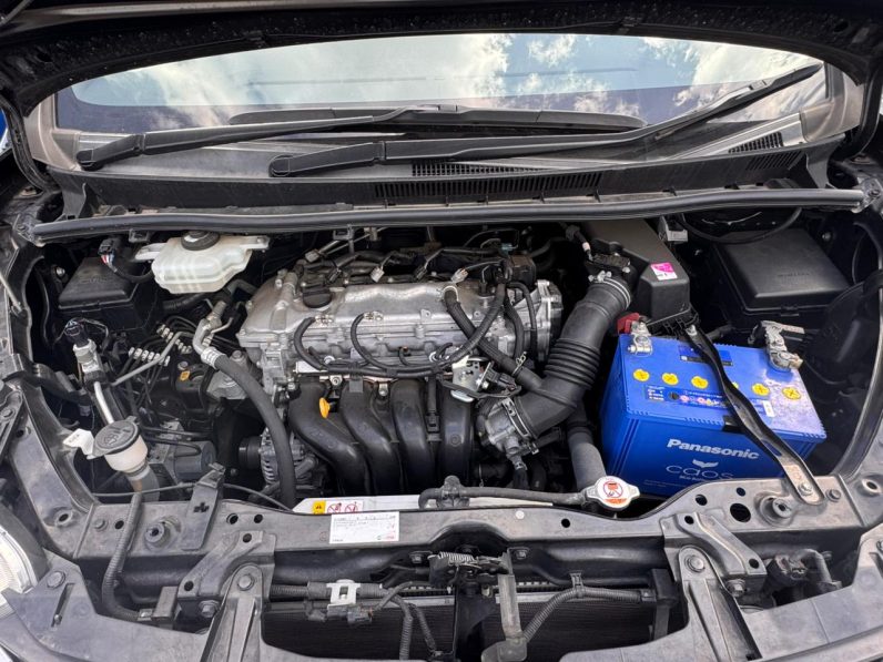 
								Toyota Noah full									