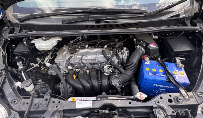 
								Toyota Noah full									