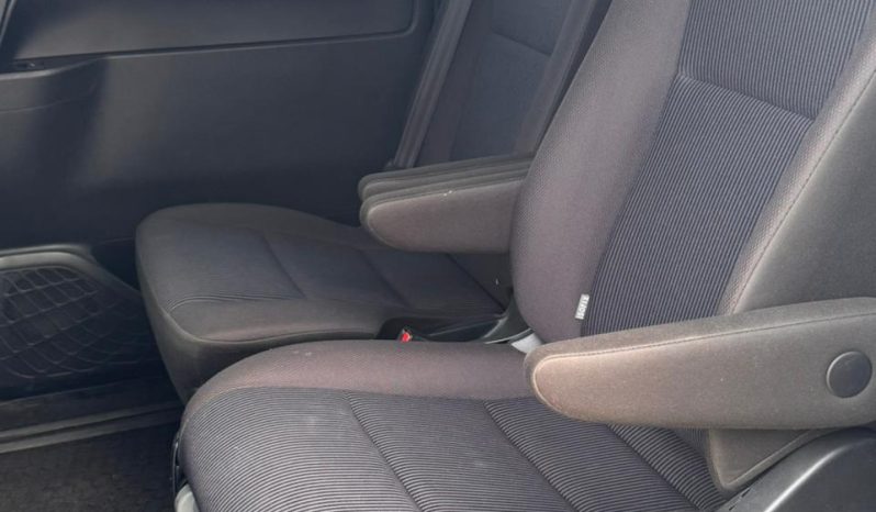 
								Toyota Noah full									