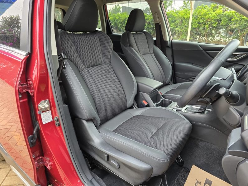 
								Subaru Forester E-Boxer full									