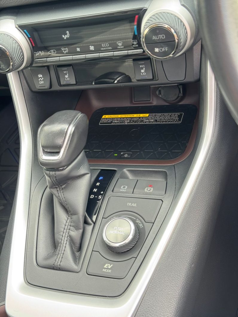 
								Toyota Rav4 full									