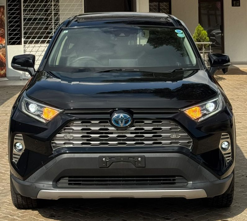 
								Toyota Rav4 full									