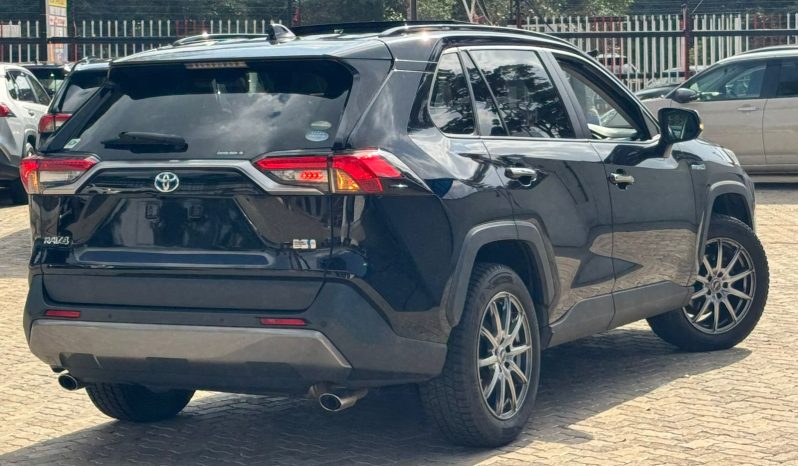 
								Toyota Rav4 full									