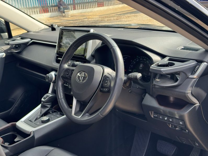 
								Toyota Rav4 full									