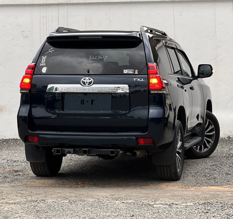
								Toyota Land Cruiser Prado TXL full									
