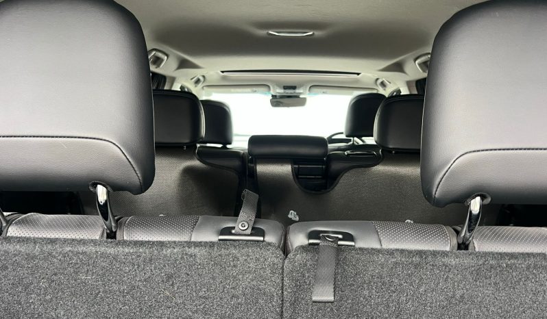 
								Toyota Land Cruiser Prado TXL full									