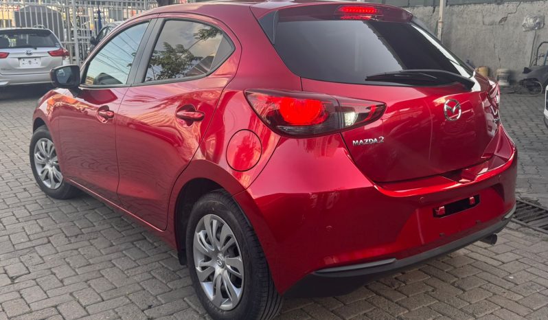 
								Mazda 2 full									