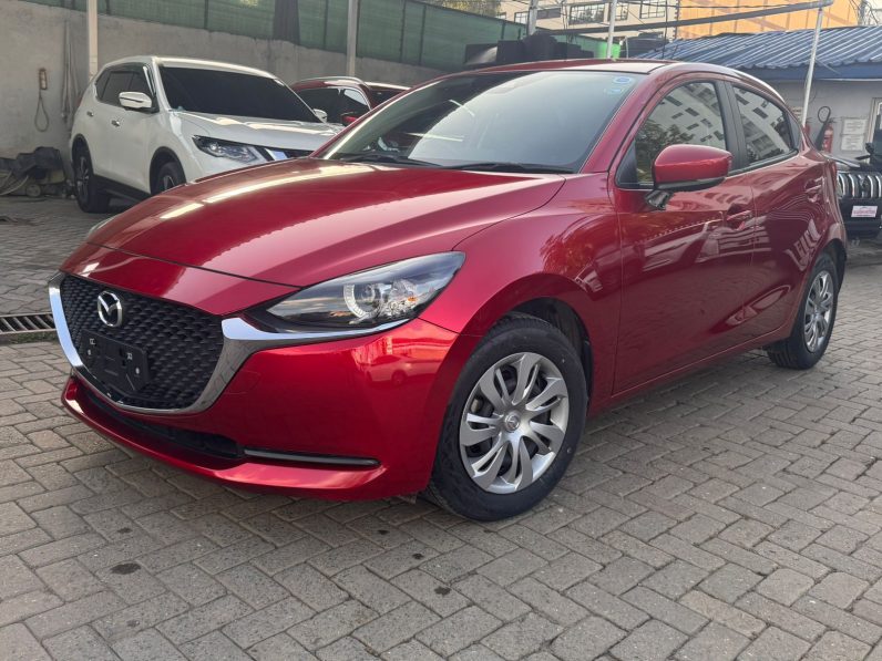 
								Mazda 2 full									