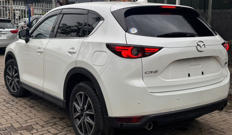 
								Mazda CX-5 full									