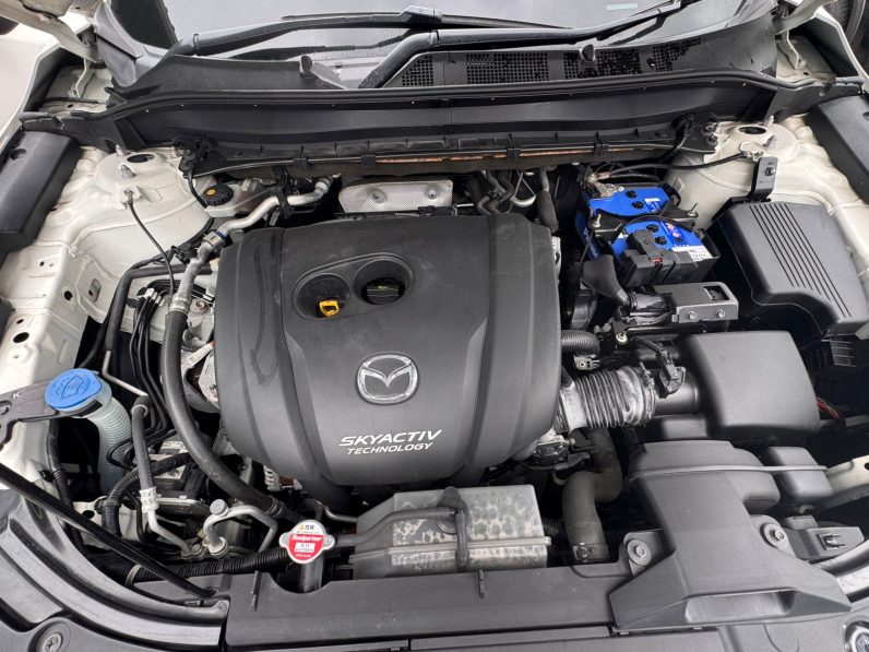 
								Mazda CX-5 full									