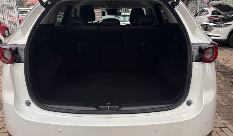 
								Mazda CX-5 full									