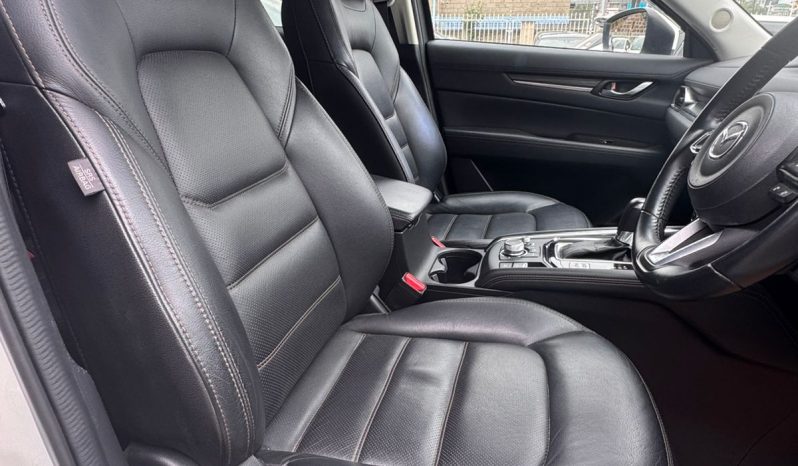 
								Mazda CX-5 full									